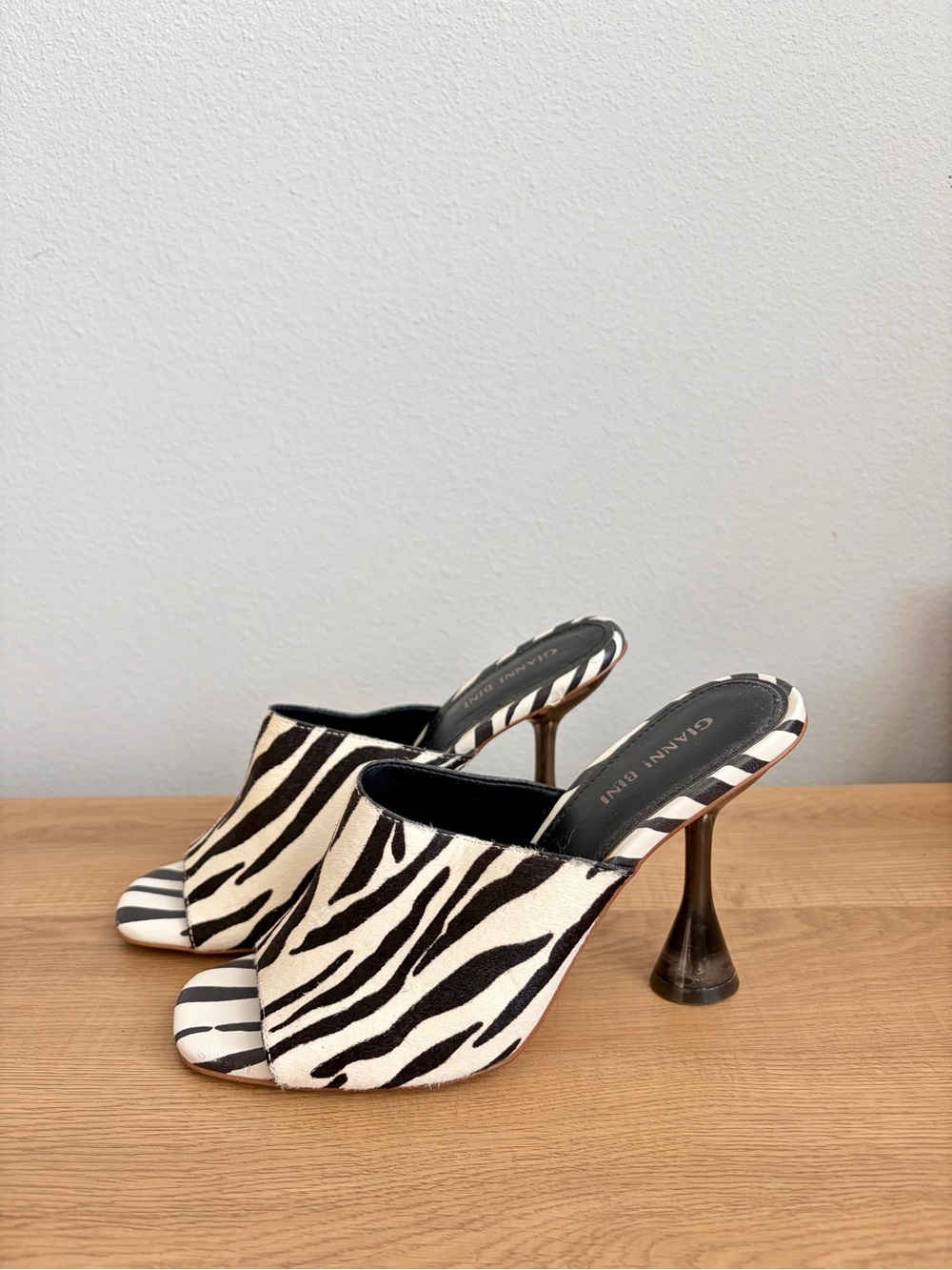 Gianni Bini Zebra Print Calf Fur Mules Flared Heel Slides 7.5 M